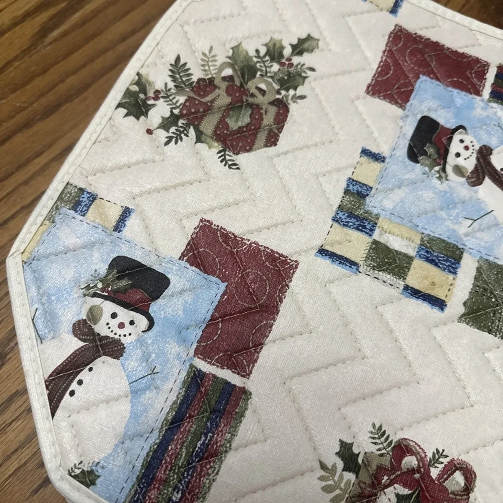 Set Of 8 Vintage‎ Quilted Wipeable Winter Placemats Snowman Cottage Core